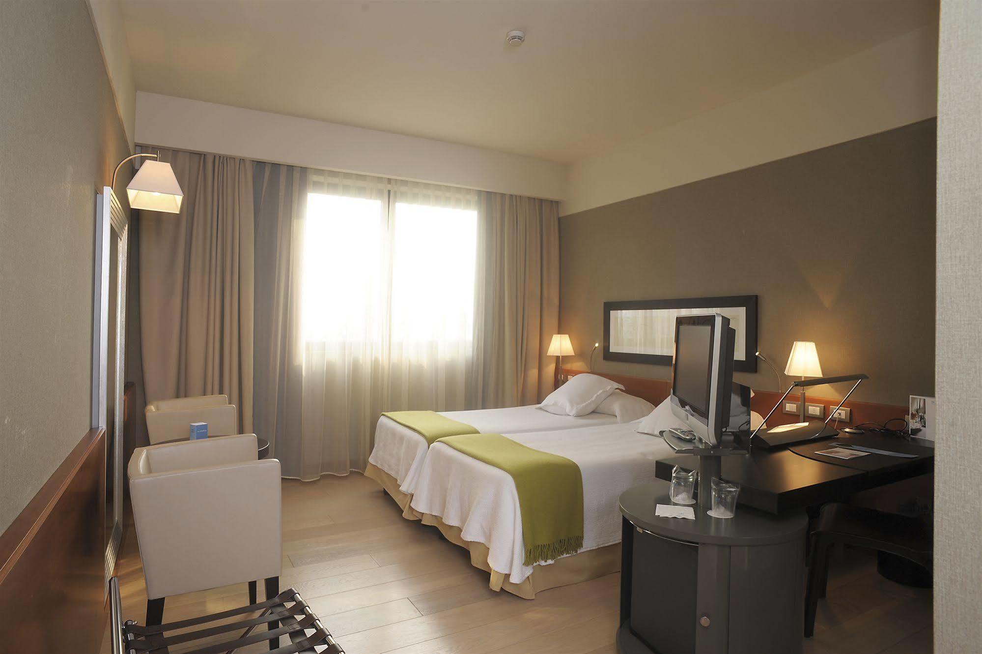 Hotel Nh Linate Peschiera Borromeo Exteriér fotografie